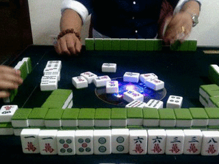 打麻将输钱