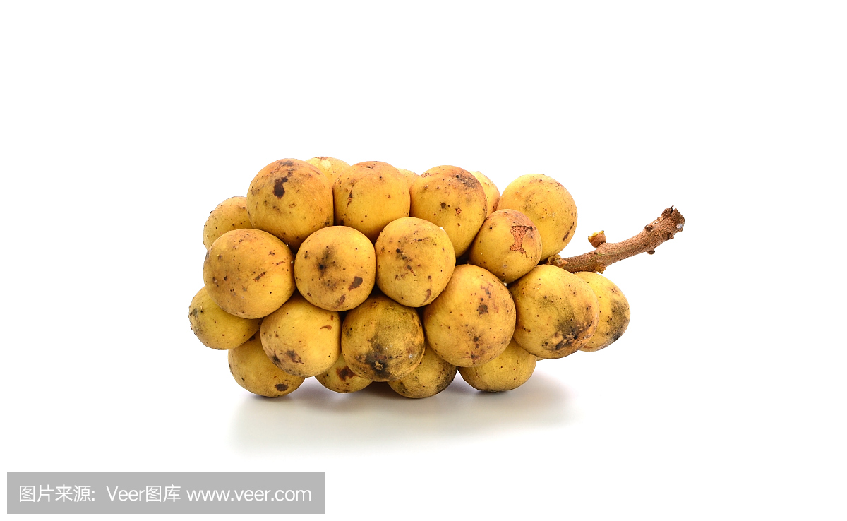 在白色背景上的龙口水果或紫草属寄生虫