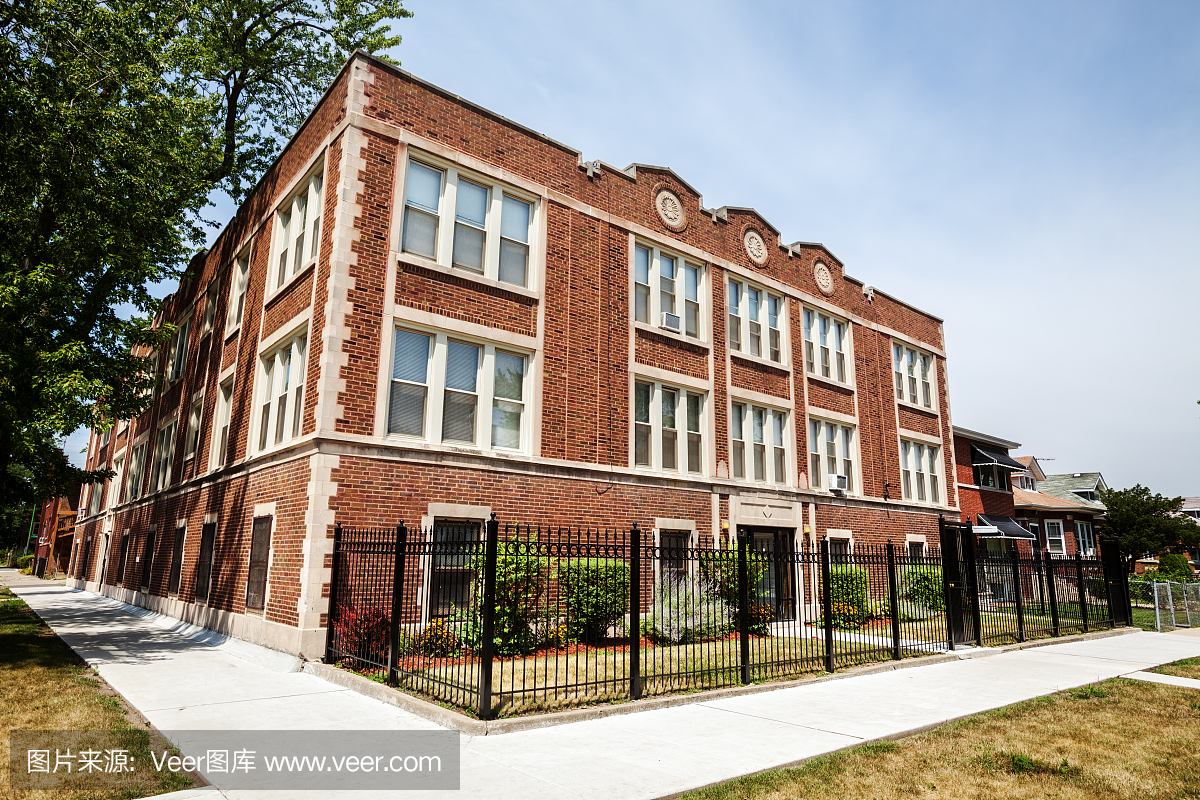 在华盛顿高地,芝加哥的复古公寓楼