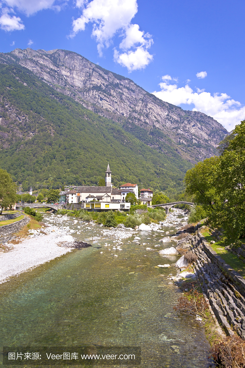 马吉亚溪谷,马基雅山谷,马奇雅谷,马奇亚山谷