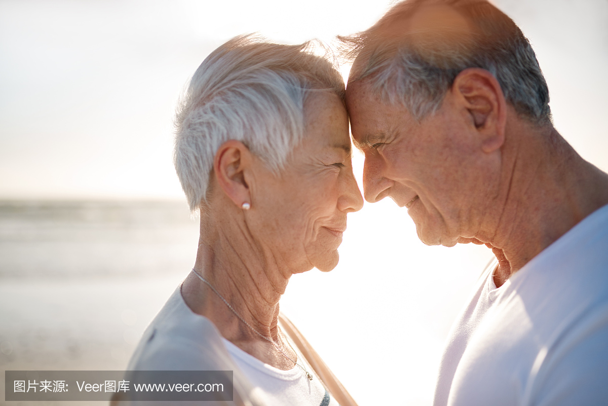 像我们一样的爱就像海洋,永不结束