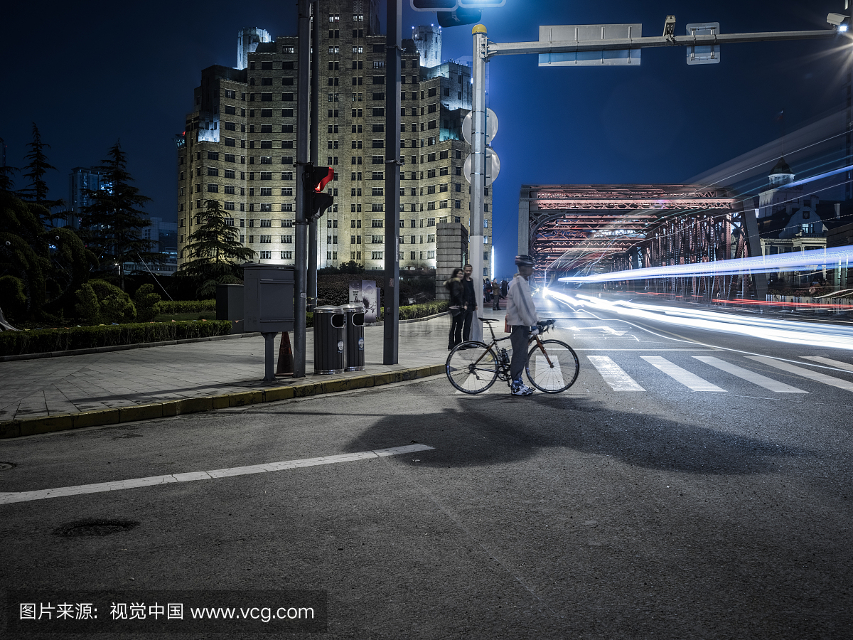 汽车广告背景图-上海外滩建筑背景