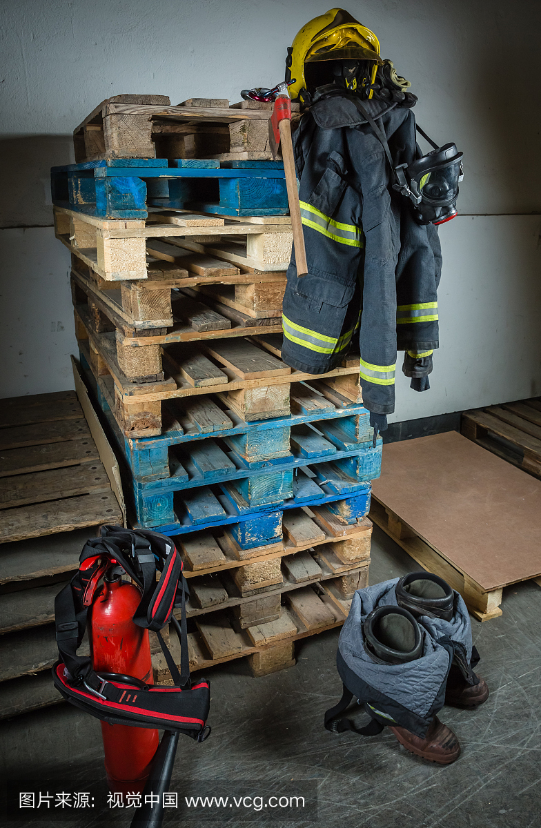 消防员设备准备干预