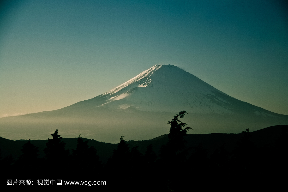 从日本箱根索道看到的富士山
