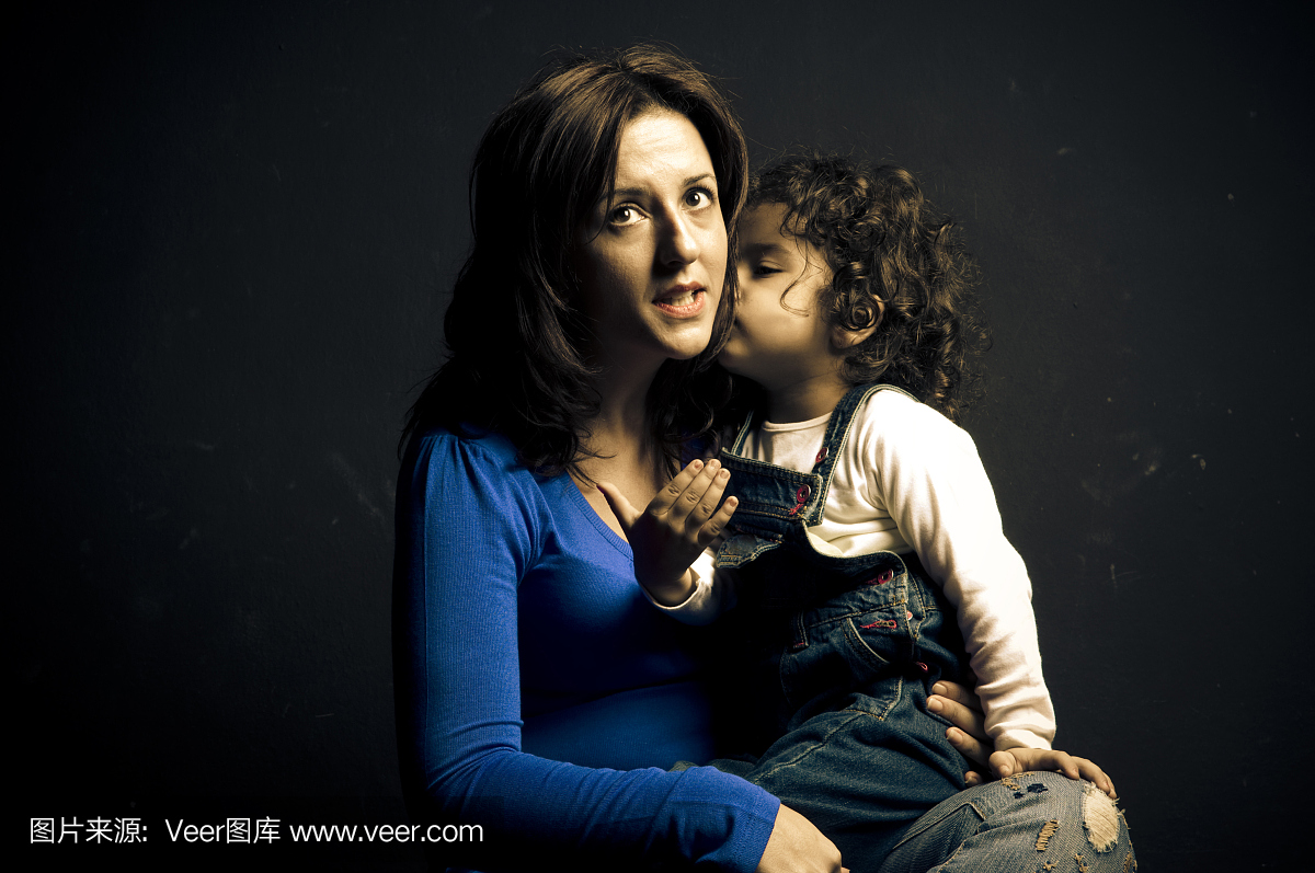 水平画幅,注视镜头,单身母亲,30岁到34岁