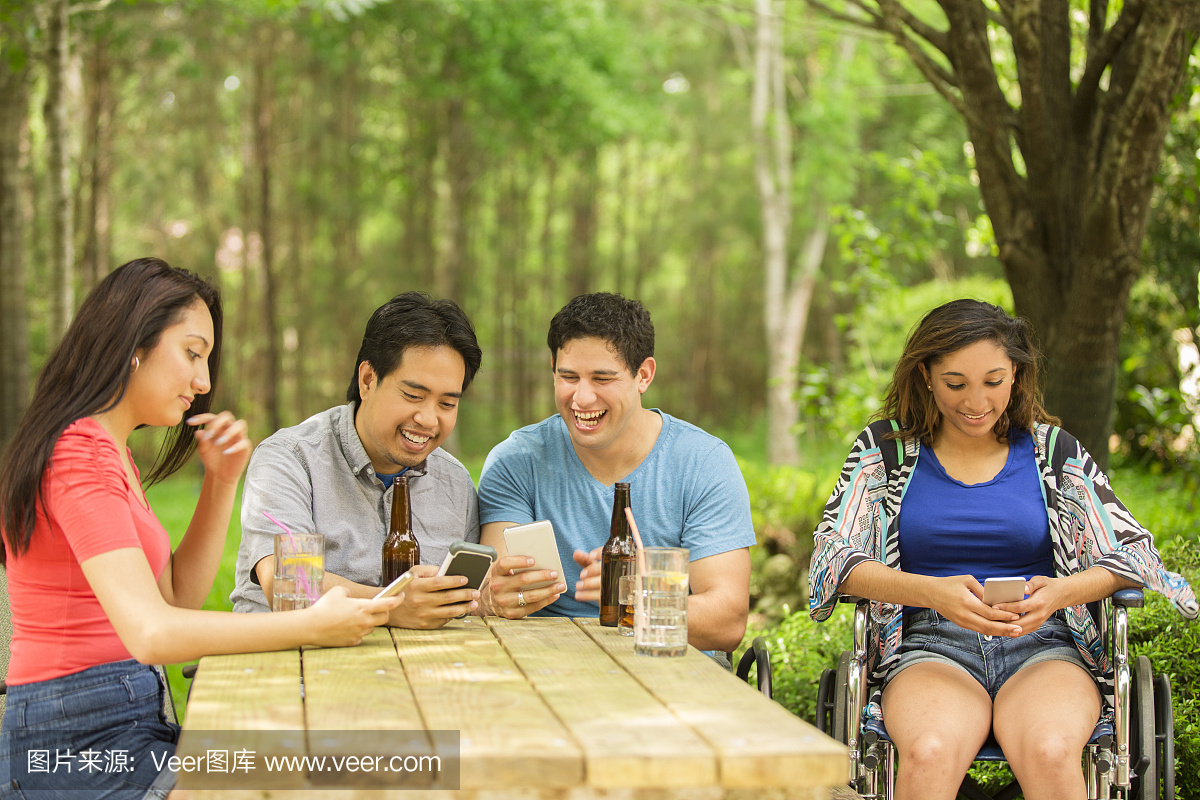 截瘫,截瘫病人,视频会议,视频通话