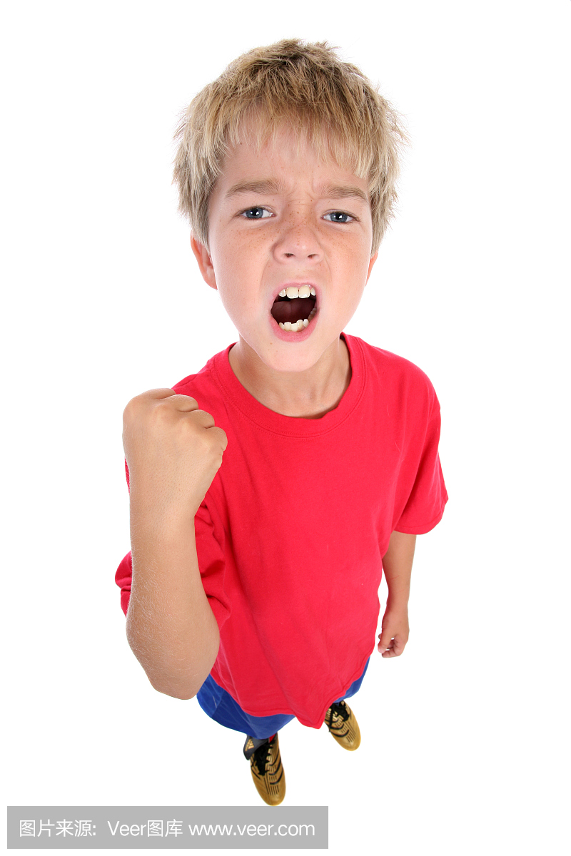 愤怒的拳头孩子