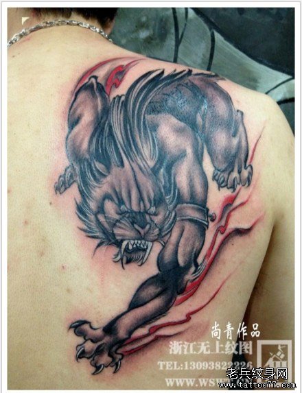 男生后背很酷霸气的野兽纹身图案_武汉纹身店
