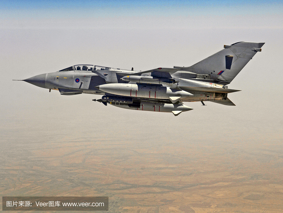 RAF龙卷风空中加油阿富汗伊拉克中东沙漠