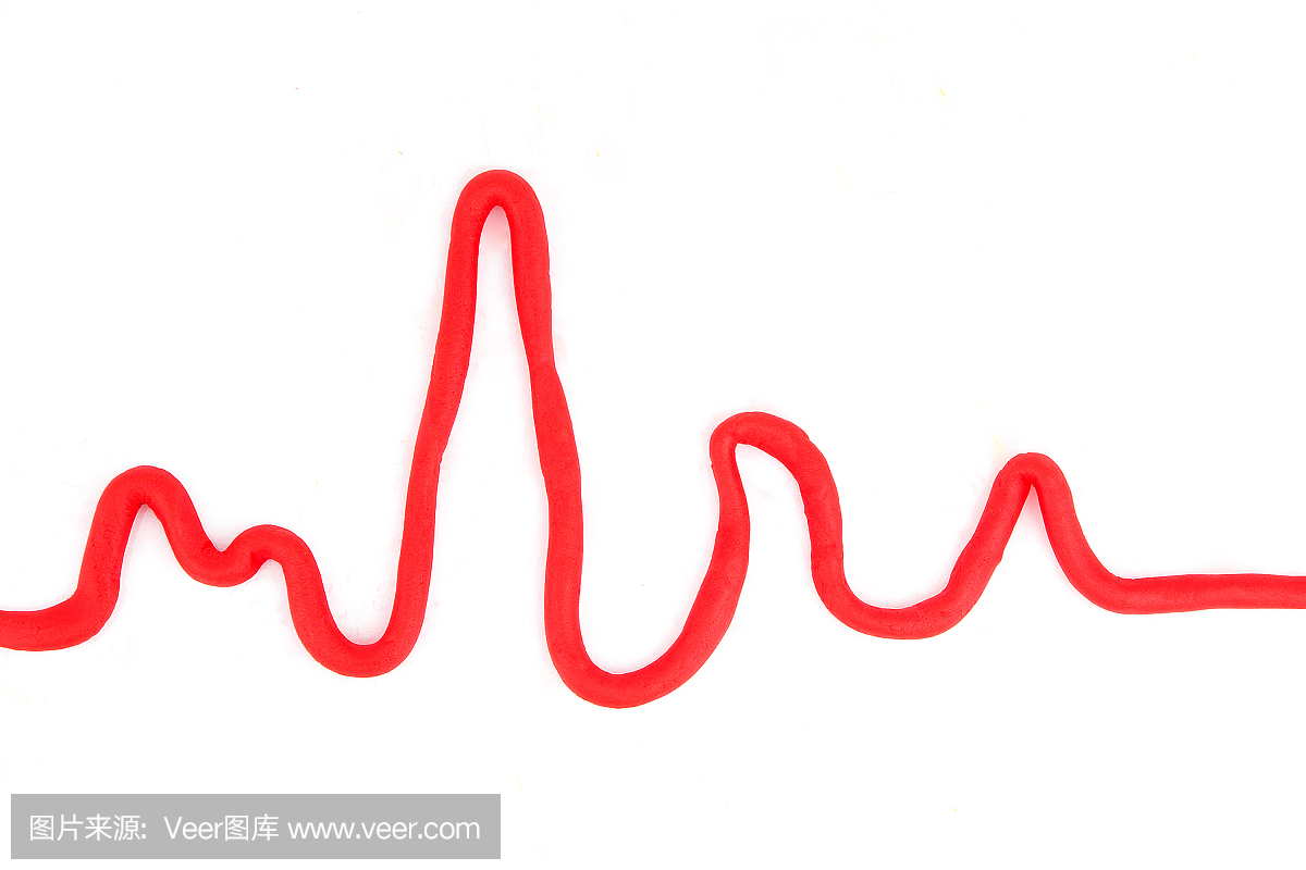 红色心电图波形和在白色背景隔离的橡皮泥