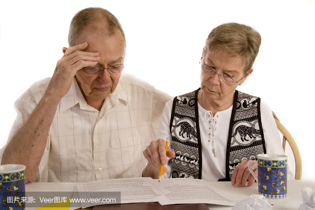 成年夫妇按揭贷款文书工作。