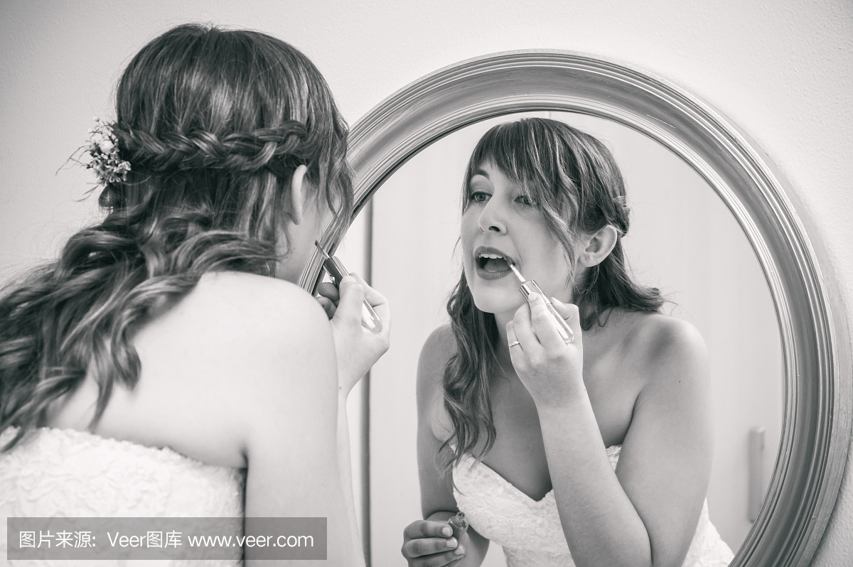 西班牙新娘换衣服的婚礼