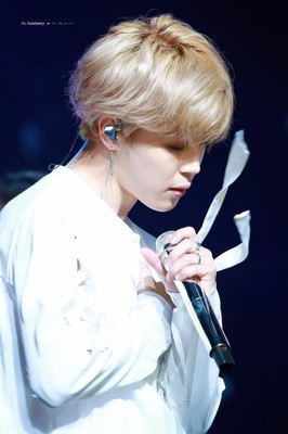 Jimin 朴智旻 BTS 防弹少年团 2017KBS歌谣… Jimin 朴智旻 BTS 防弹少年团 2017KBS歌谣…