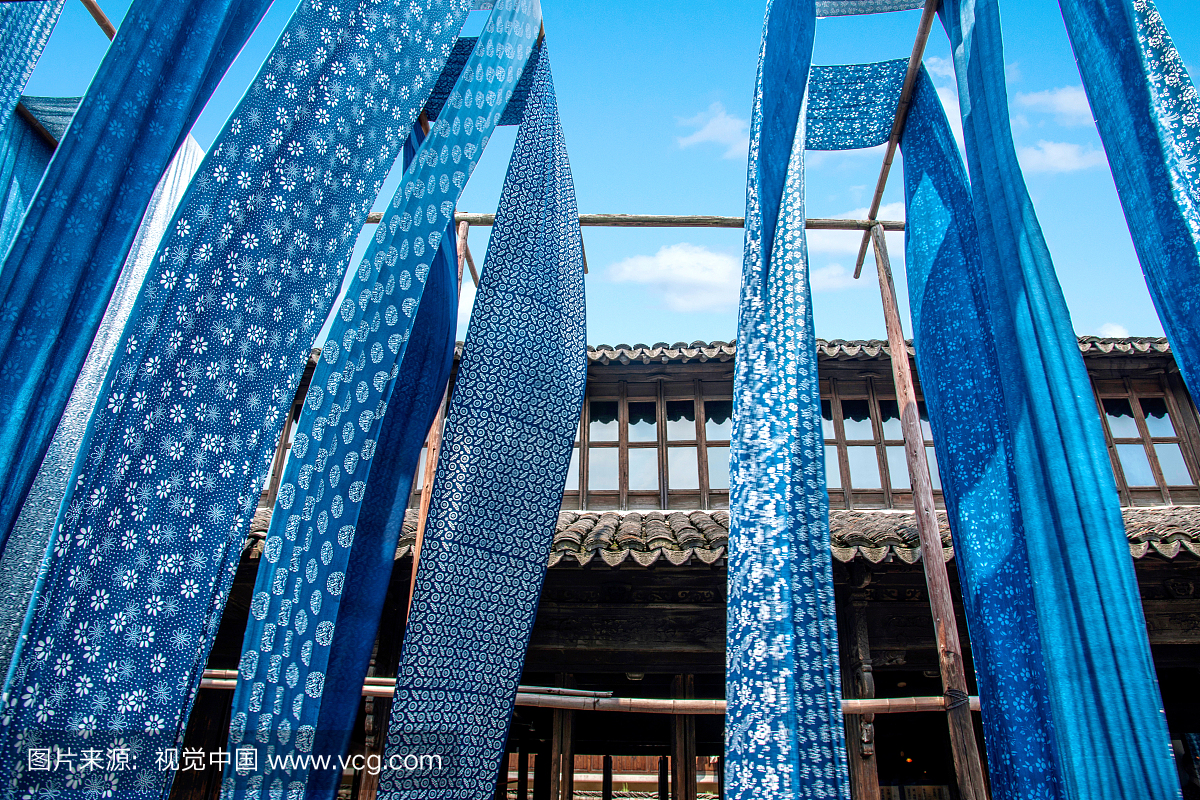 浙江省嘉兴市乌镇晾晒的布匹