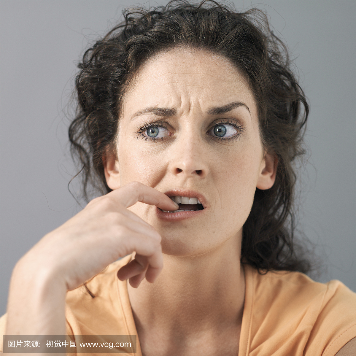 担心,烦乱,牵挂,焦躁