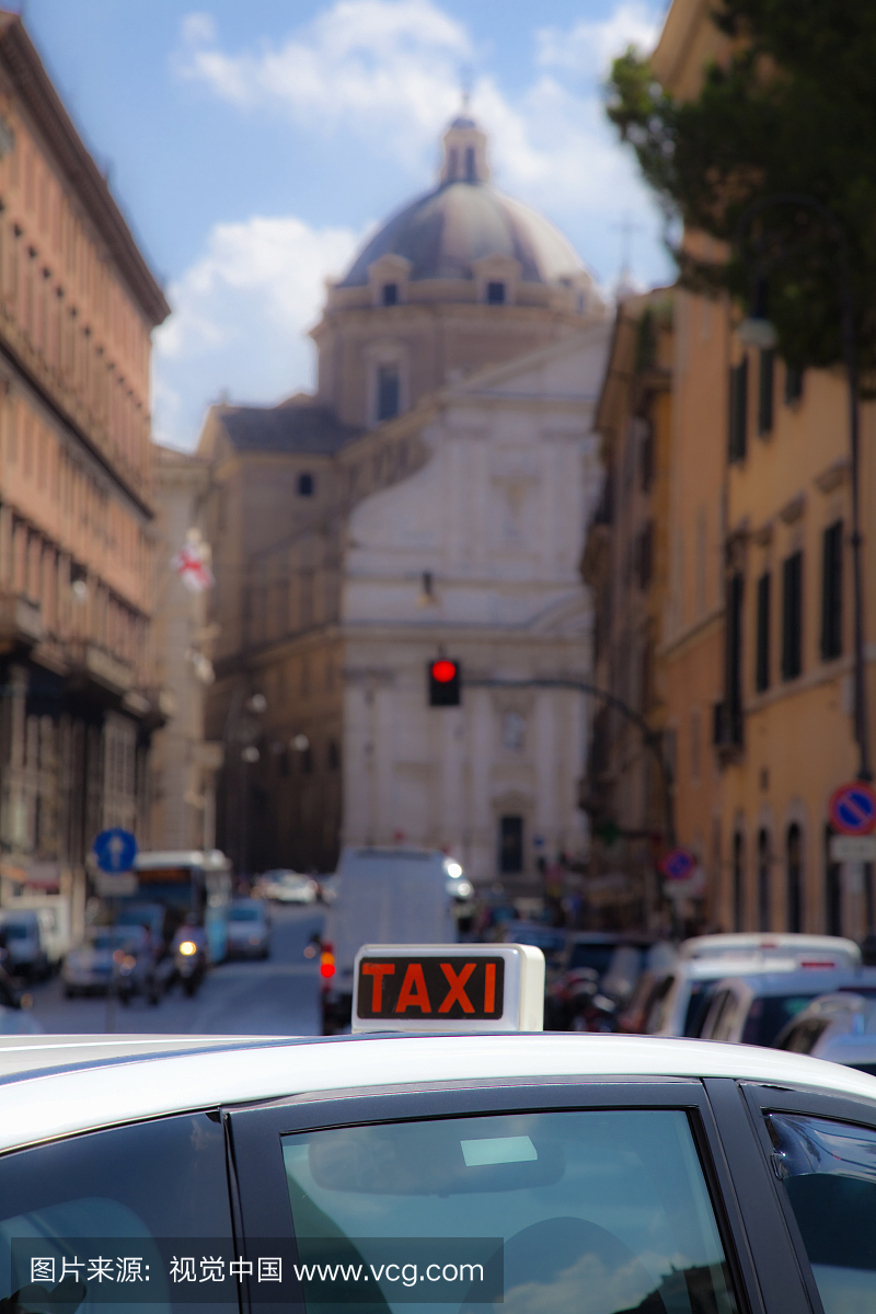 出租车在罗马,意大利的一条街