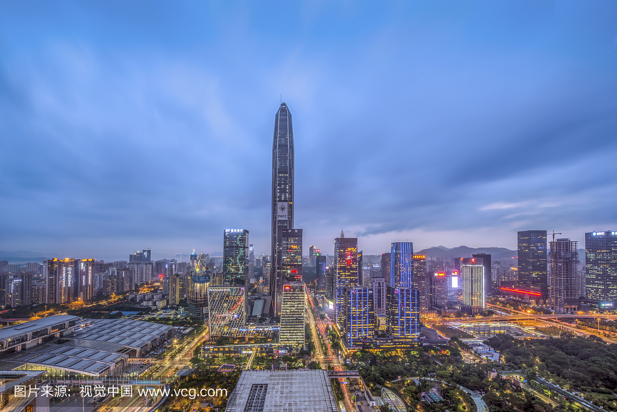 深圳平安国际金融中心夜景