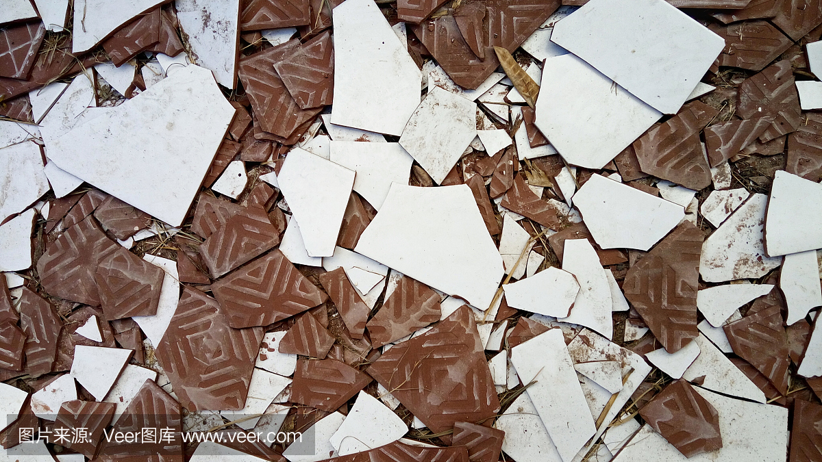 残破的瓦片全画面射击