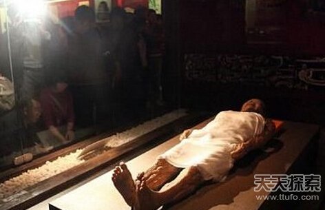 中国三大不腐女尸 乾隆情人美貌依旧(图)_中国