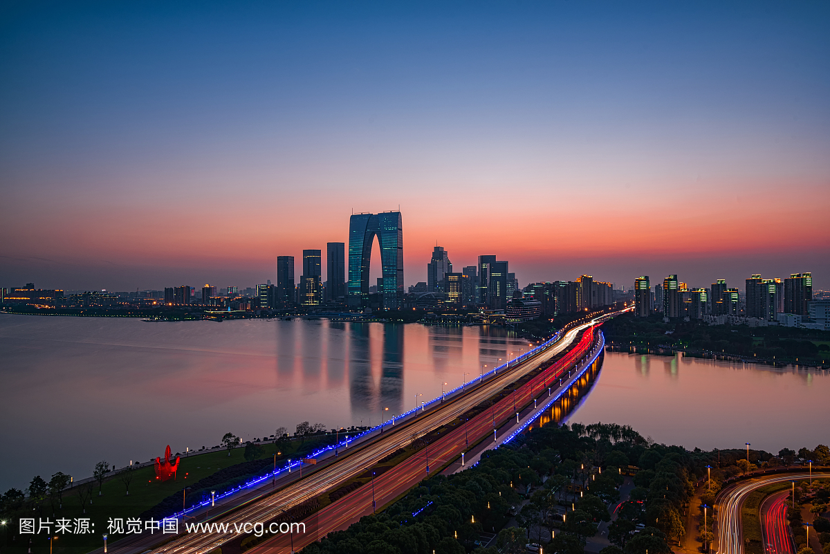 苏州东方之门风光