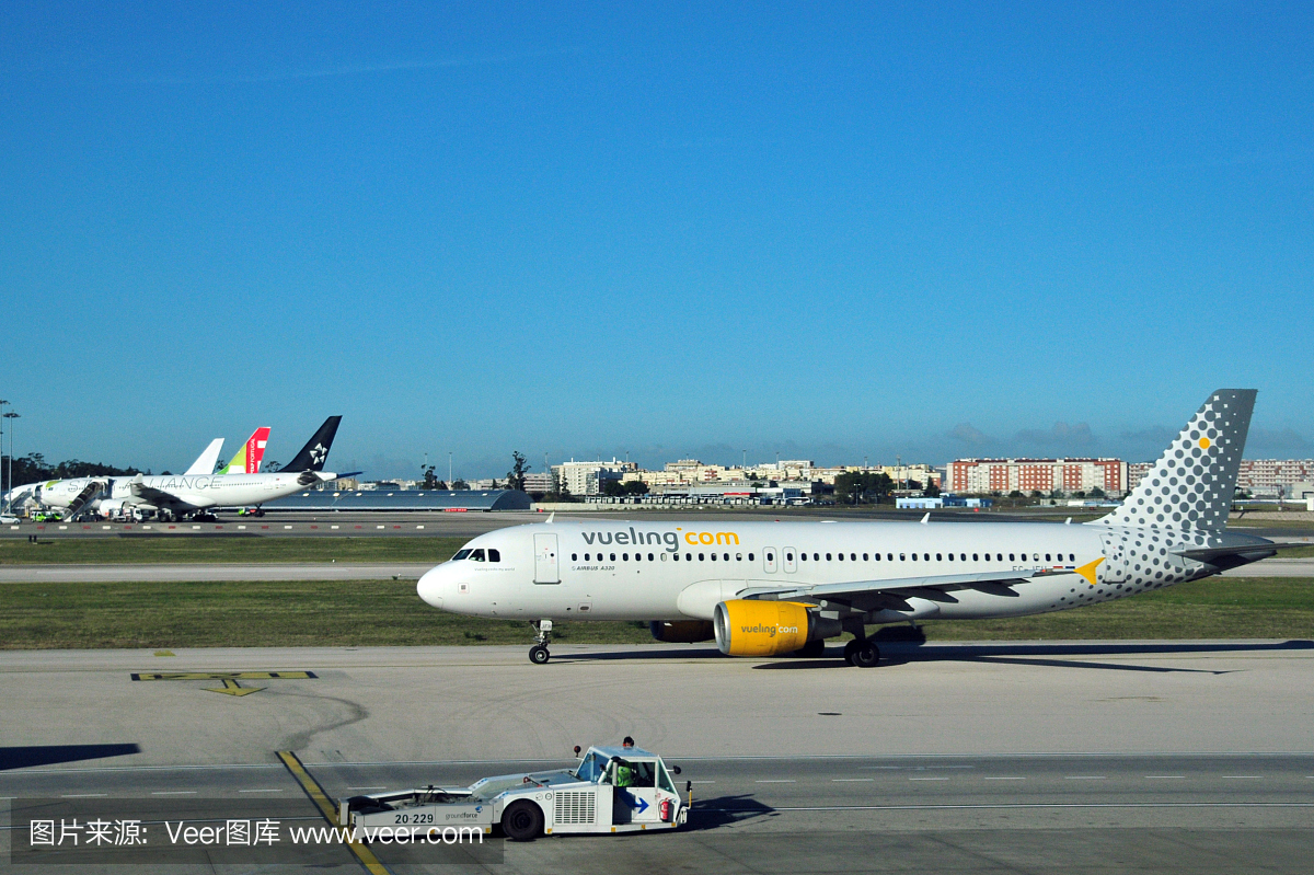 Vueling空客A320飞机 - 里斯本机场,葡萄牙