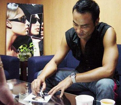 香港黑帮电影:古惑仔做事,任达华和张卫健被