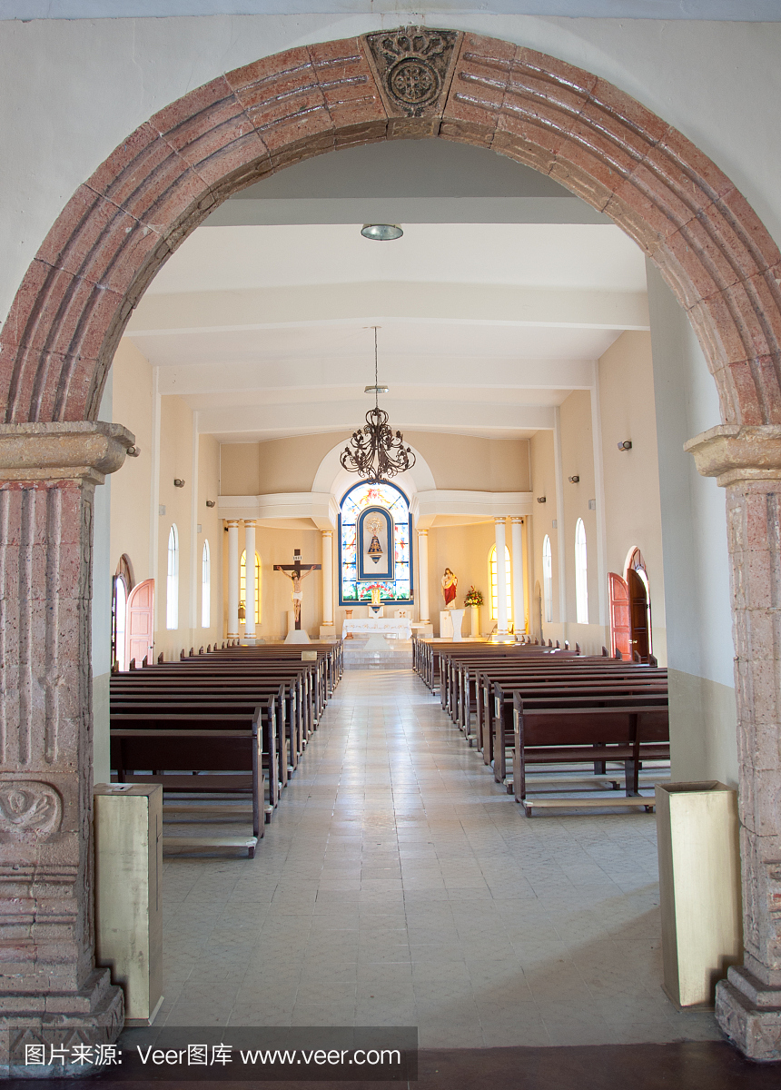 在托多斯桑托斯,巴哈,墨西哥的天主教会