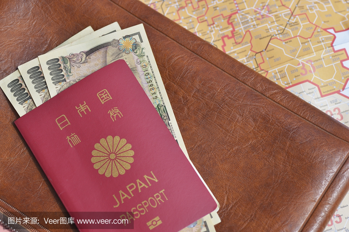 日本护照和金钱