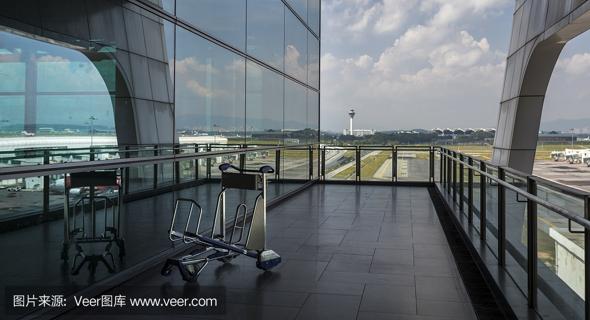 吉隆坡国际机场,吉隆坡机场,行李车,行李推车