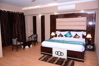 SK Crown Park Naraina SK Crown Park Naraina
