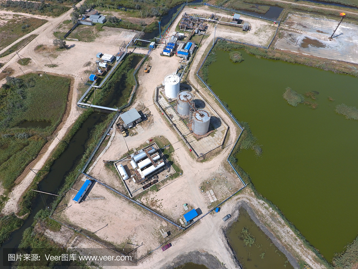 干燥天然气和冷凝水收集设备。顶视图。