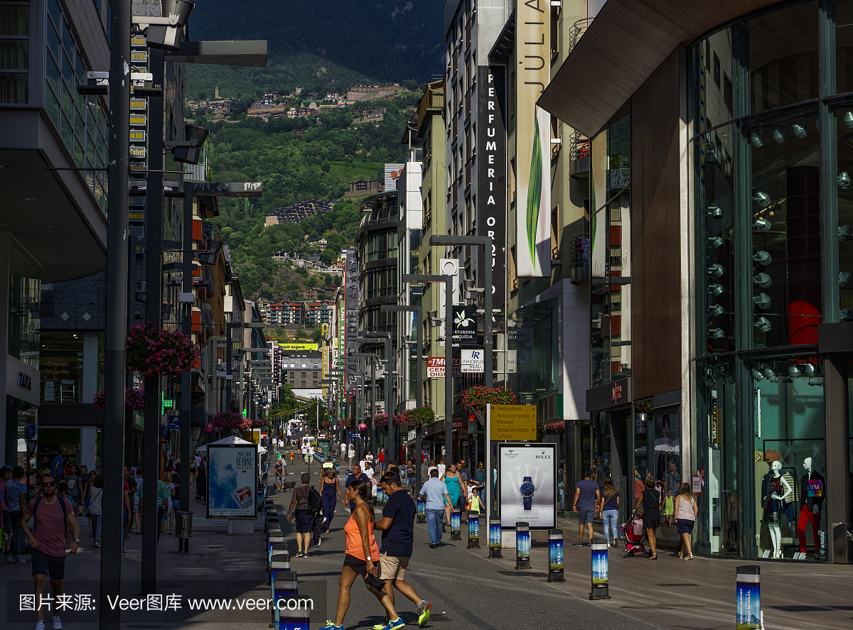 安道尔市场商店与安道尔城市中心的安道尔城,