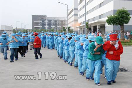 武汉富士康_武汉富士康厂妹qq群_武汉富士康女生多吗