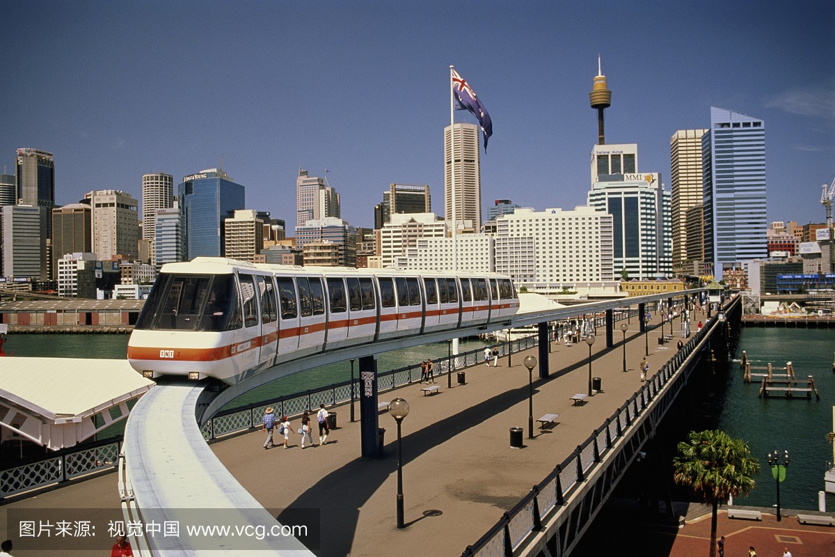 澳大利亚,新南威尔士州,悉尼天际线,单轨在前景