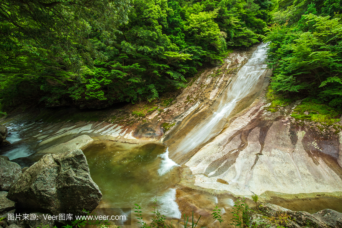 山流(日本爱媛县的名山谷)