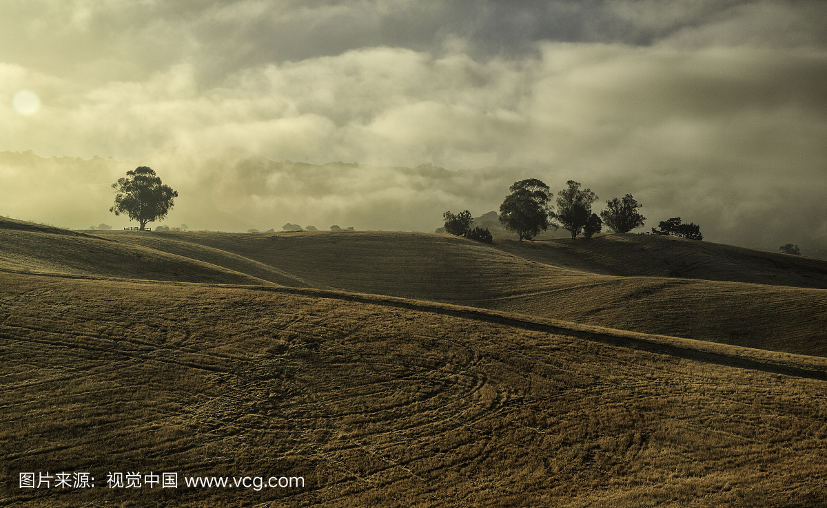 黎明在圣何塞山
