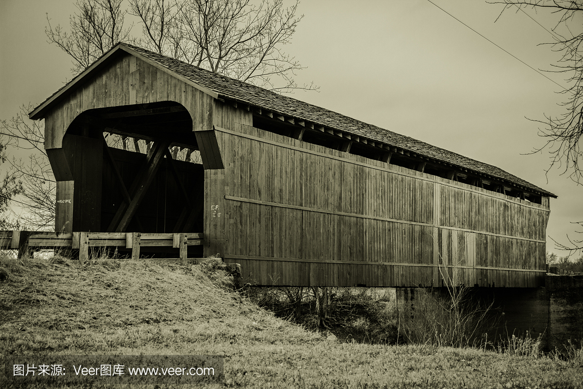 在俄亥俄州东南部农村的覆盖桥梁