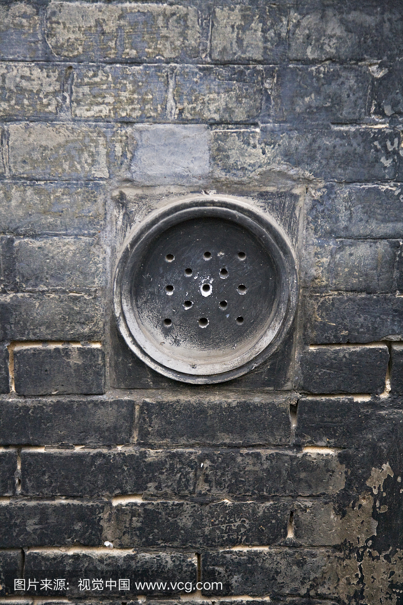 中国山东省潍坊,传统居住地墙上通风的建筑细