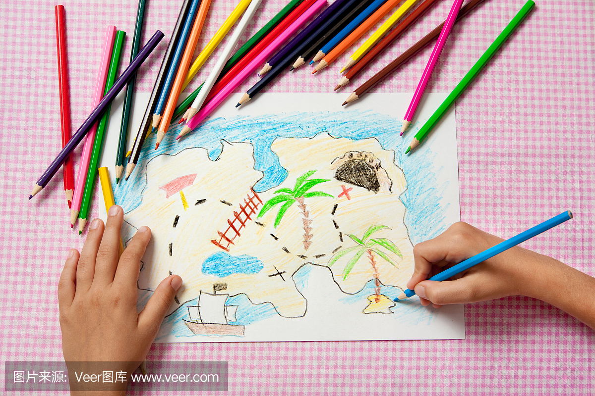 儿童画铅笔海盗宝藏图。