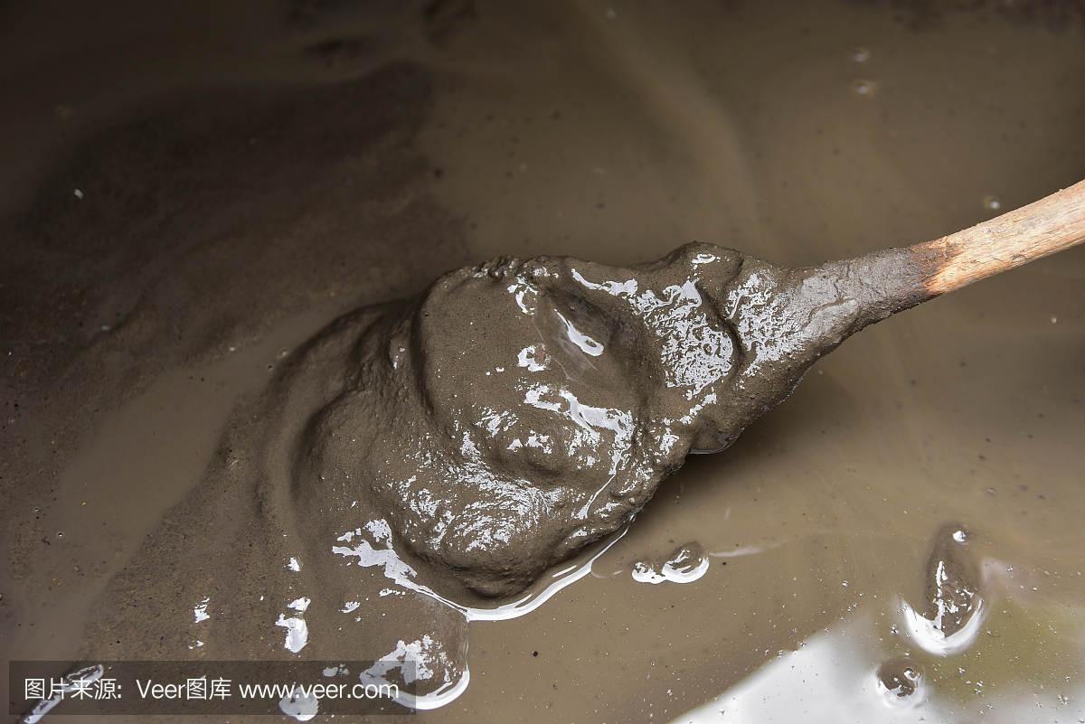 Mud mask from hot spring mineral mud