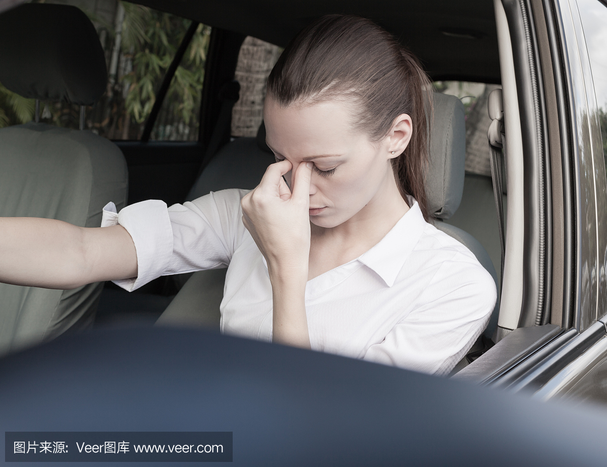 路怒,公路泄愤,公路狂飚,交通暴躁情绪