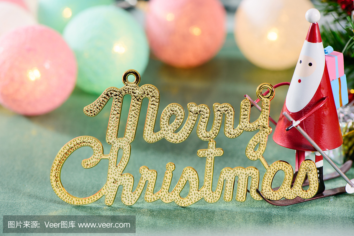 圣诞装饰,滑冰圣诞老人与圣诞英文字符和圣诞