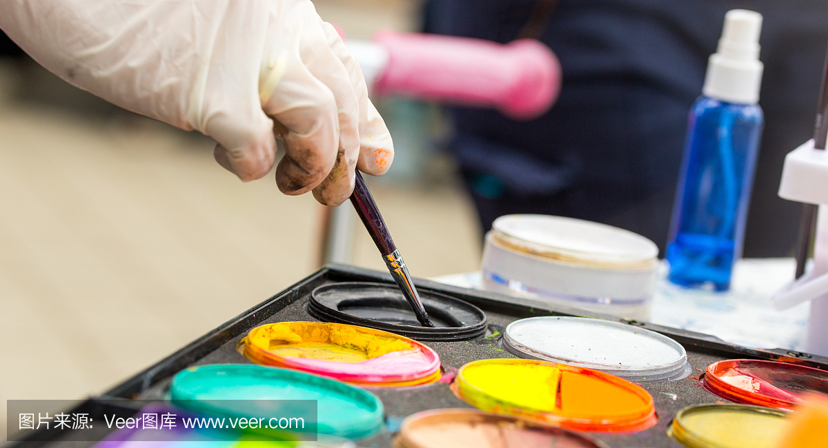 在调色板中混合颜色