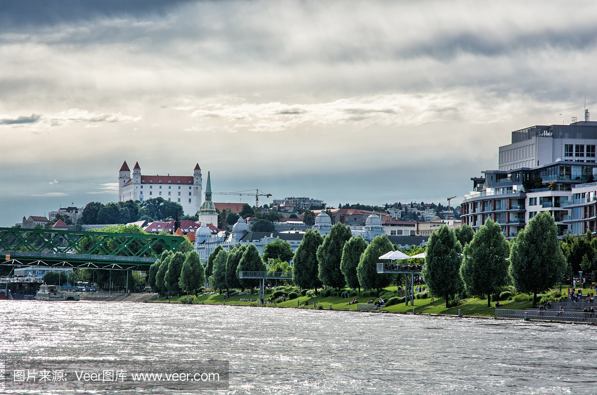 布拉迪斯拉发城堡,斯洛伐克首都,布拉提斯拉法