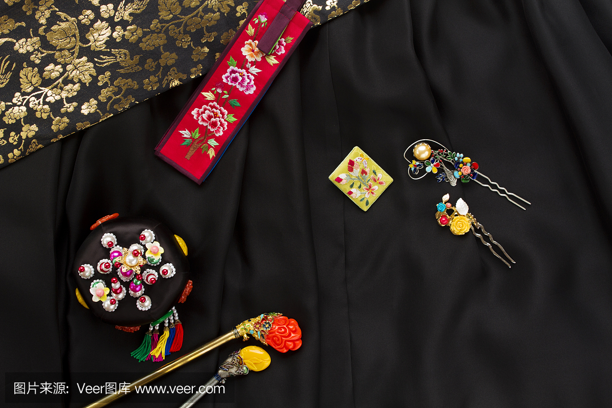 韩国传统丝绸服饰饰品背景。假日婚礼的概念。