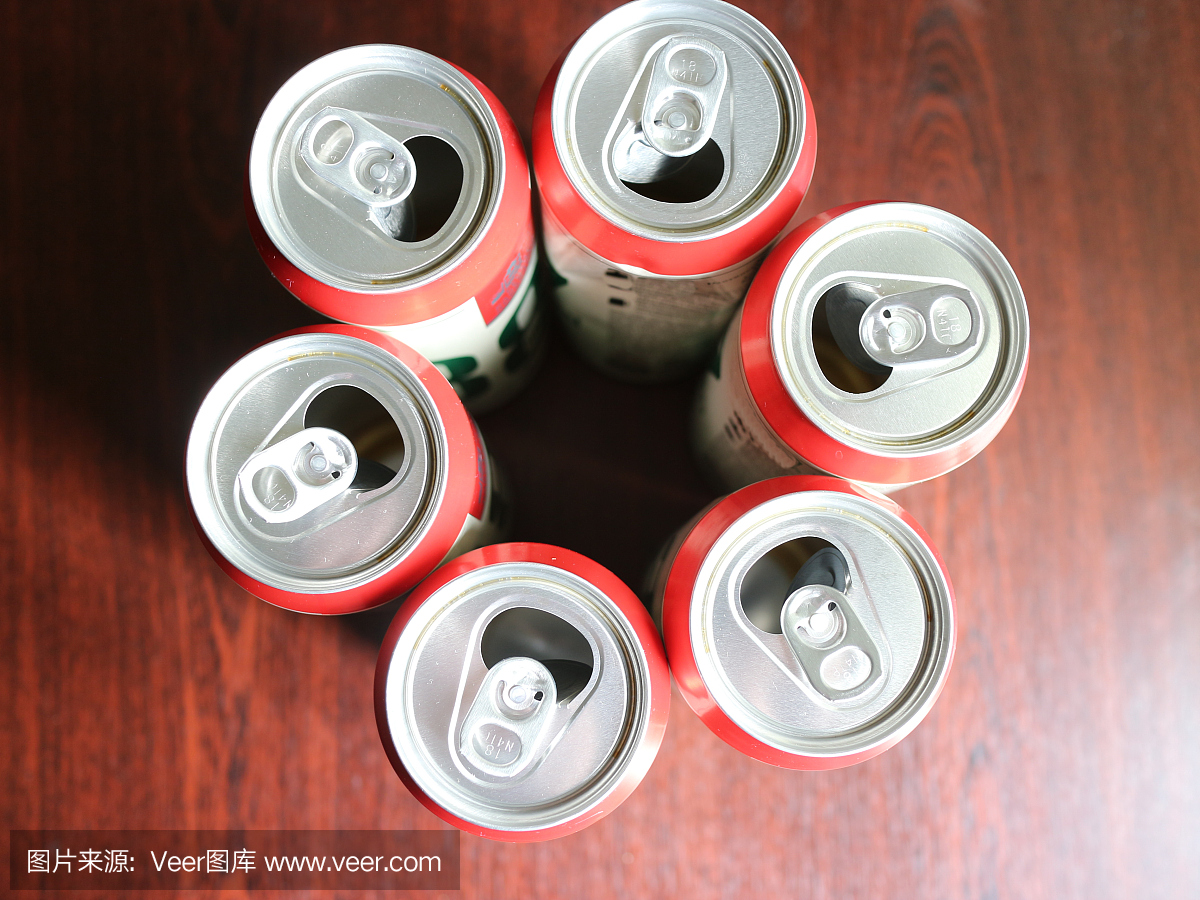 燕京啤酒（衡阳）有限公司获得一种啤酒罐空瓶送料设备专利便利以适宜的力度对不同尺度的啤酒空瓶进行限位