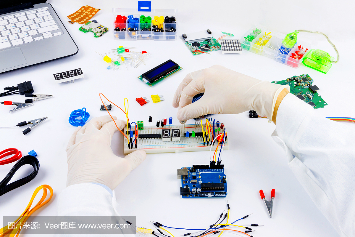 中石科技：针对电子产品的基础可靠性问题为客户提供热管理、电磁屏蔽、粘接和密封解决方案