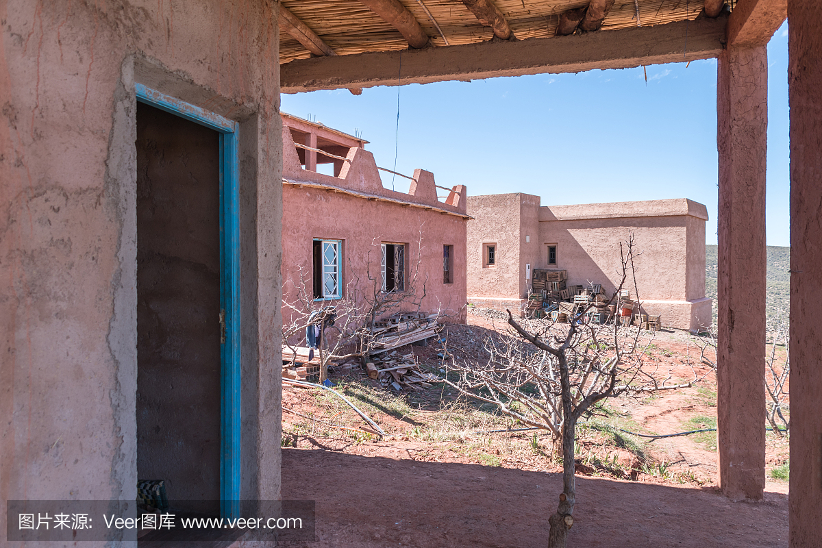 基本住房位于摩洛哥阿特拉斯山脉的山脚下