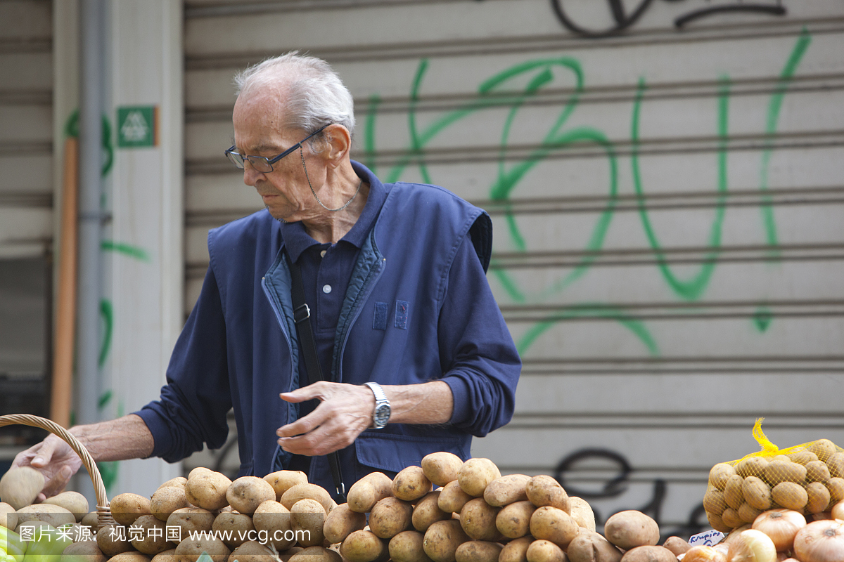 克罗地亚斯普利特市场的消费者