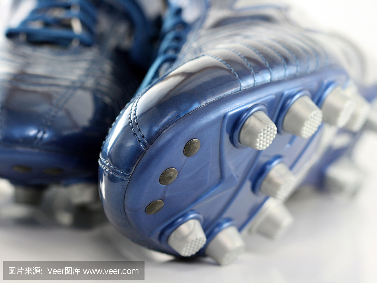 闪亮蓝色足球靴\/鞋 - 准备踢足球(1)